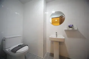 Guest House Pil Une - Hostel Seoul Hotel